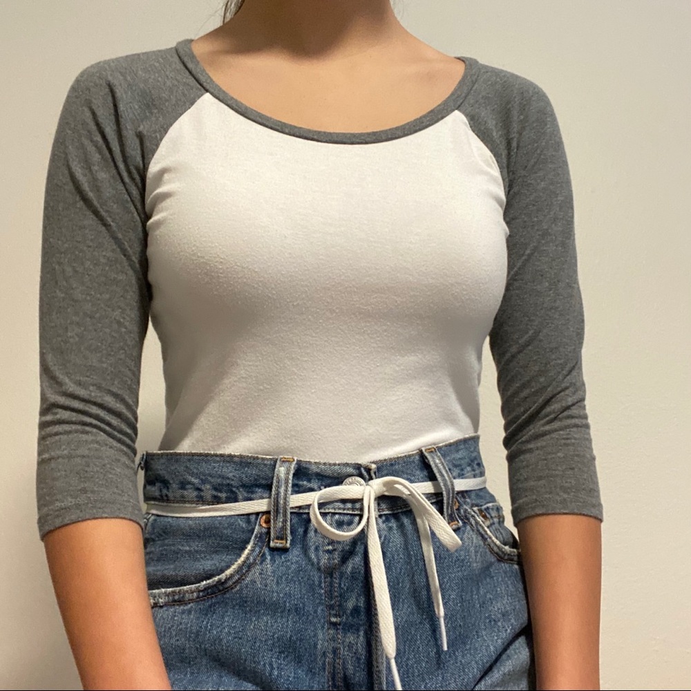 bozzolo white and grey baseball tee